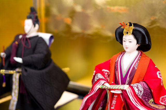 立雛タイプの雛人形はお雛様のルーツ?座雛と立ち雛の違いと成り立ち