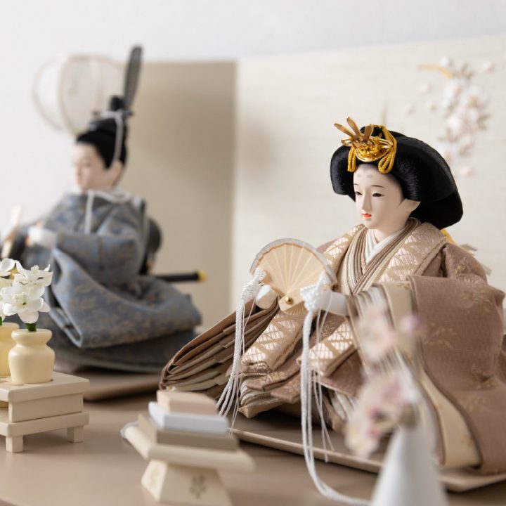 雛人形 平飾り PREFER CLASSIC ひな人形 [ベージュ台 桜月刺繍屏風 平